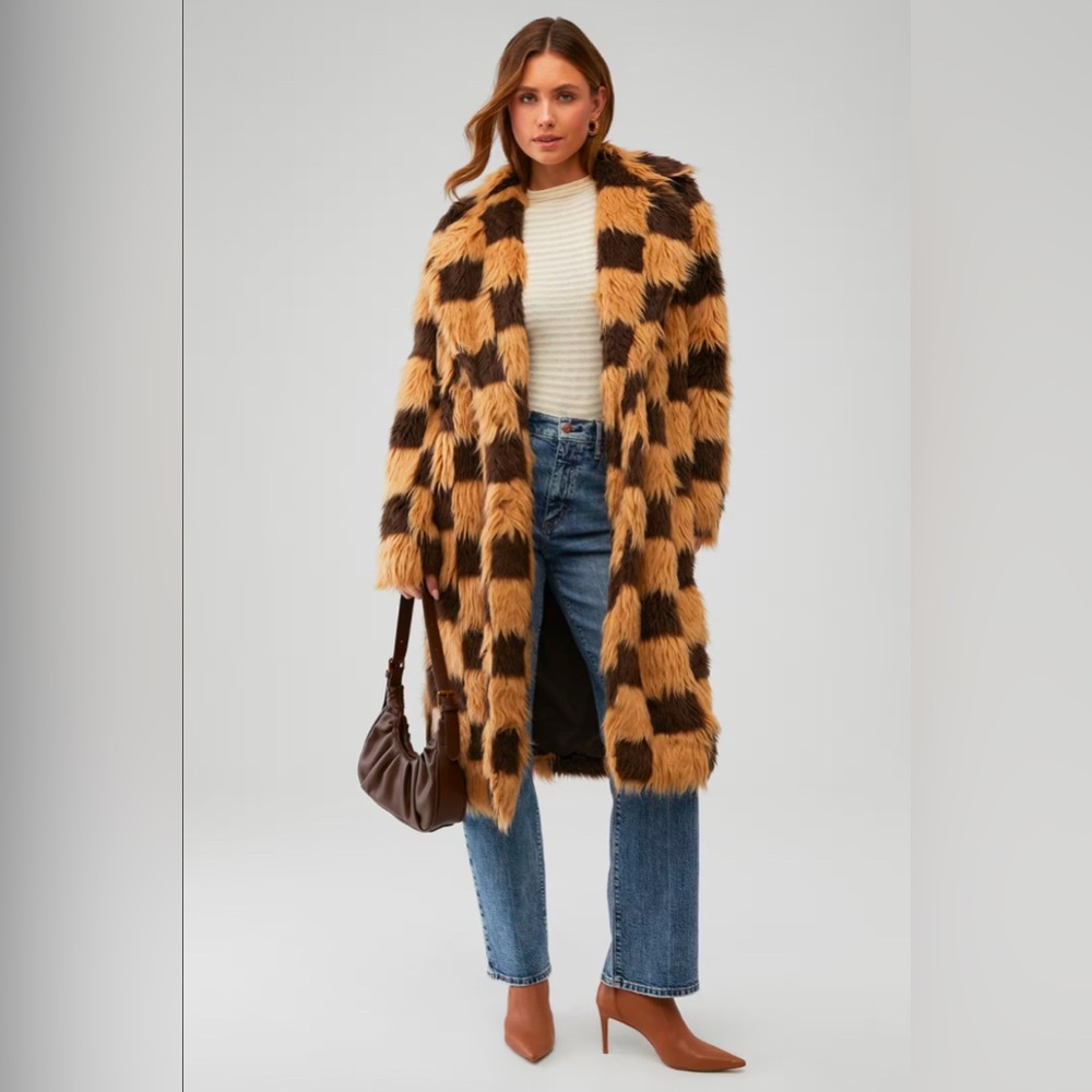 Steve Madden - Sadie Faux Fur Coat in Mocha/Tan